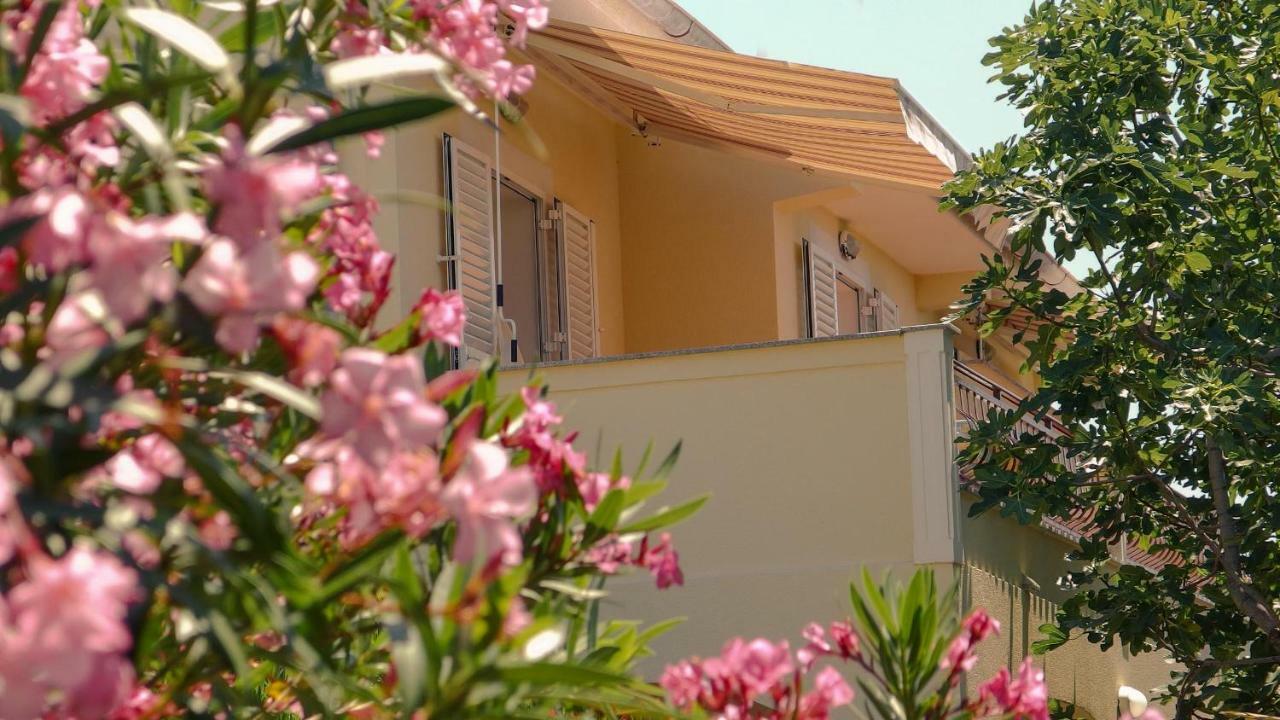 Adria Arba Apartments Rab Town Dış mekan fotoğraf